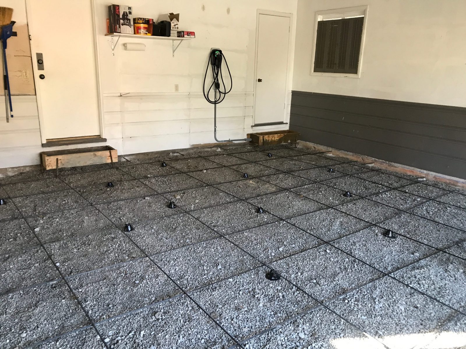 G-Floor® Blog: Pros and Cons of 5 Popular Garage Floor Coverings