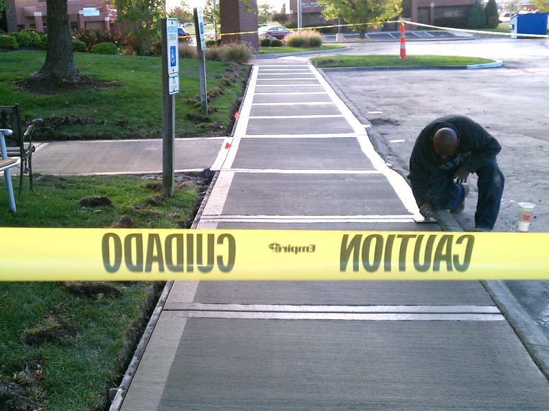 5 Signs Your Commercial Property Needs a New Concrete Sidewalk