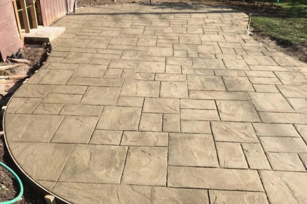 Concrete Patios vs Wood Decks Which Is Better?⁣