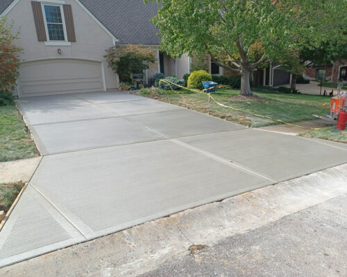 Increase Your Kansas City Concrete Driveway’s Lifespan With These Tips⁣
