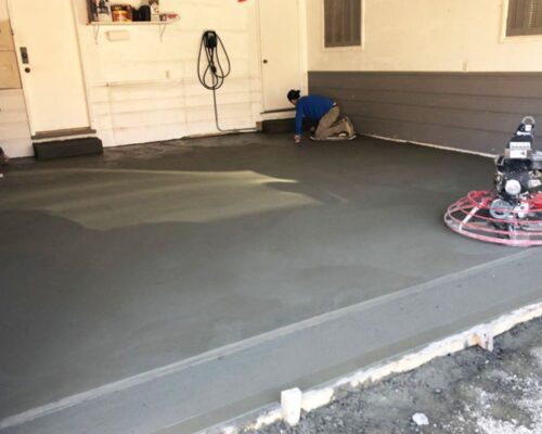 What Qualifications Should Your Garage Floor Installer Have?