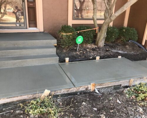 How to Know When Your Concrete Steps Need to be Replaced